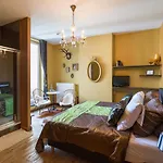 B&B Azee